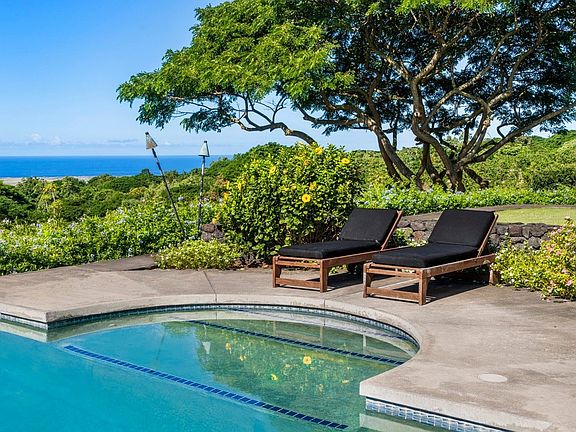 3rd image of 75-797 Keaolani Dr