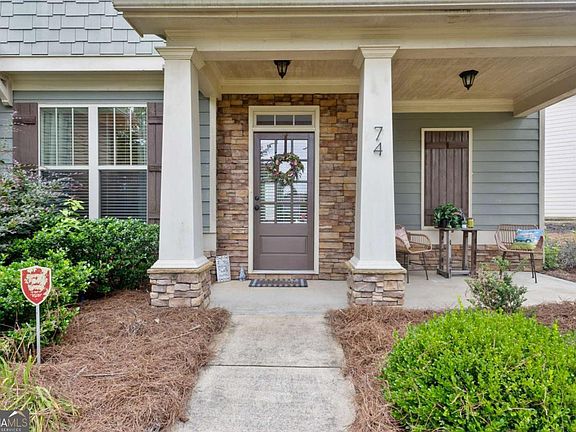 4th image of 74 Fieldstone Ln