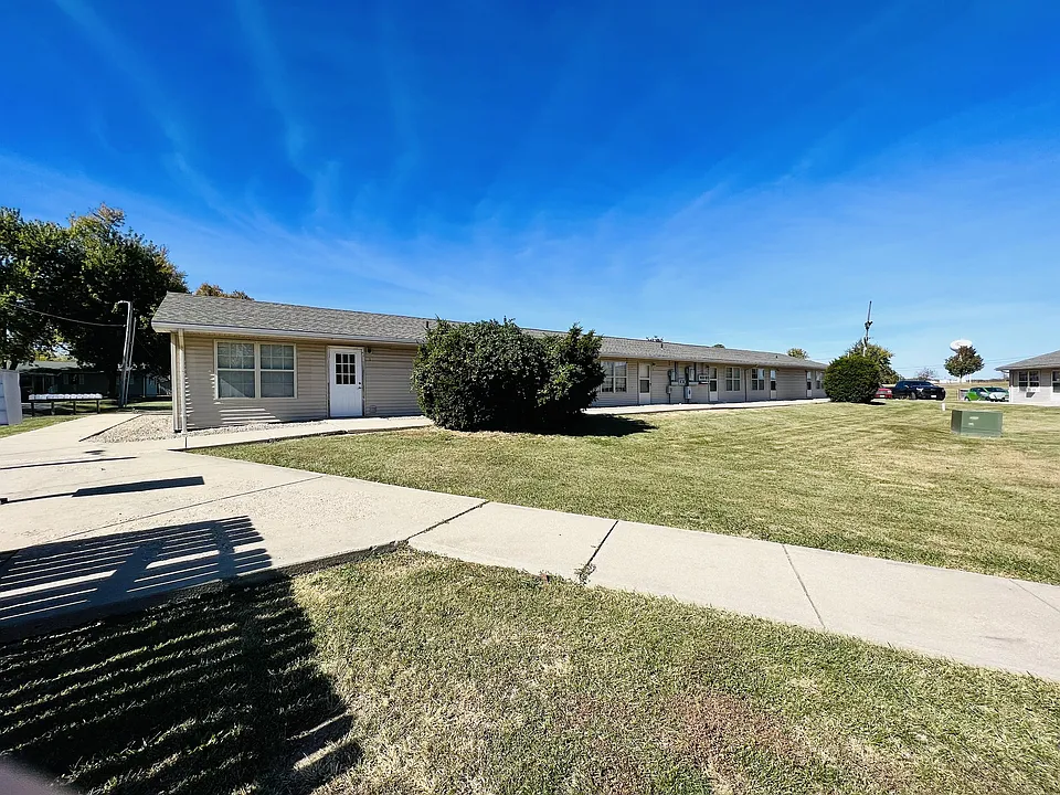 709 E Woodland St #2