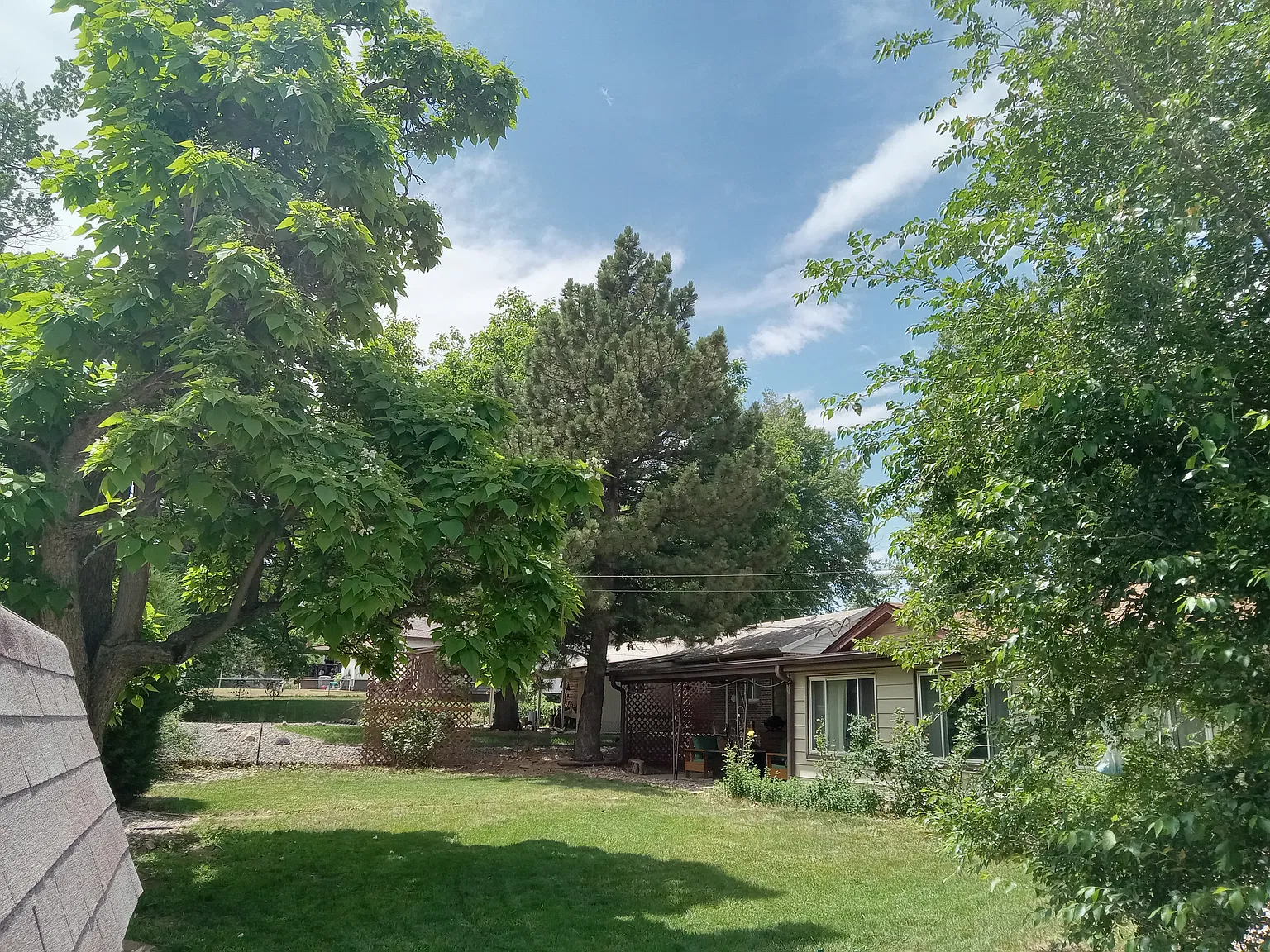 2 bed, 1.5 bath, 2021 sqft, $2,900 — Photo 2