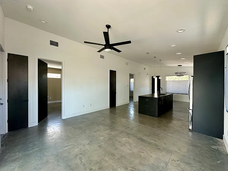 2835 Fairfield Ave S — Photo 12