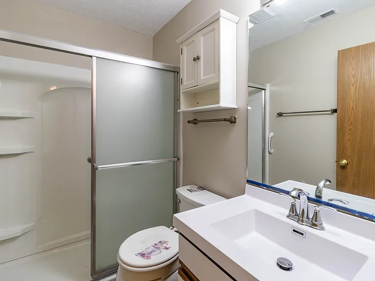 212 Rosemarie Dr #5 — Photo 7