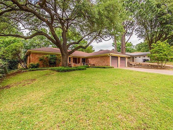 2nd image of 7505 Yolanda Dr