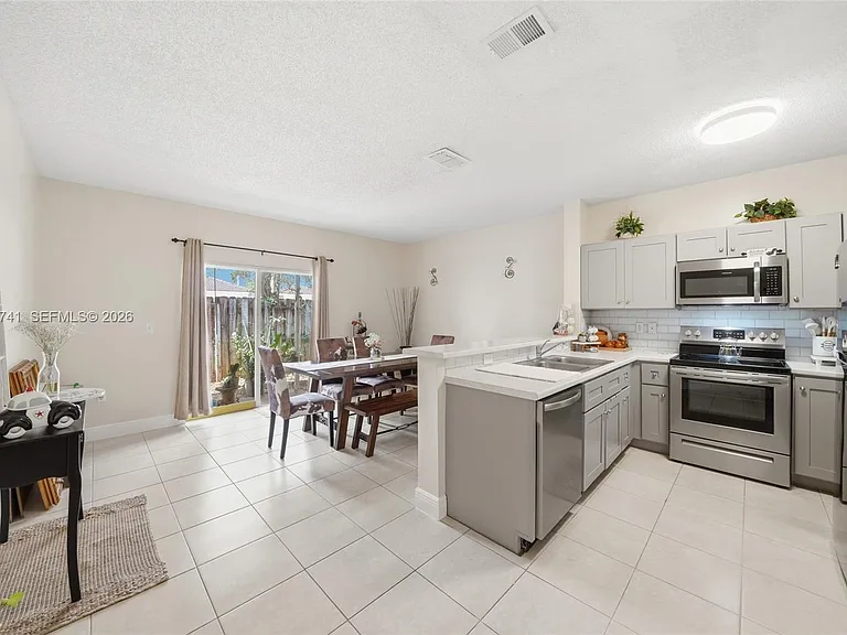 2263 SE 25th Ave #2263 — Photo 4