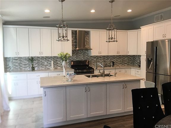 5th image of 8037 Katherine Ave