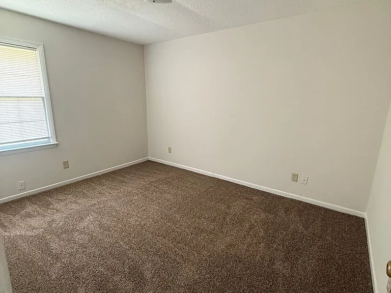 200 Independence Blvd — Photo 12