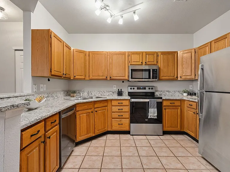 4545 Wheaton Dr #B230 — Photo 17
