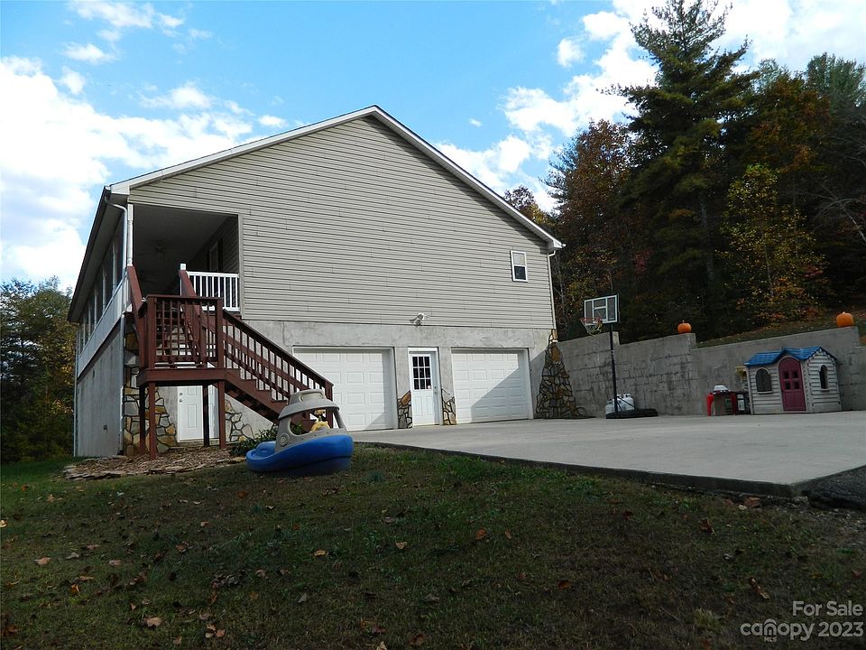 1st image of 1167 Woodrow Pl NE