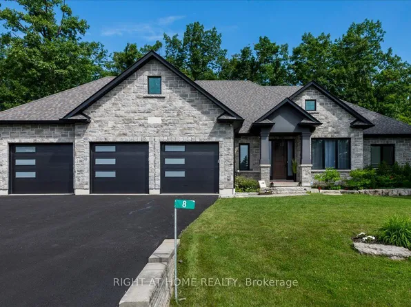 8 Lloyd Cook Dr W, Springwater, ON L9X 0H6