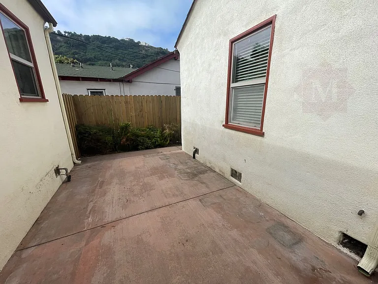 605 W Canon Perdido St #611 — Photo 19