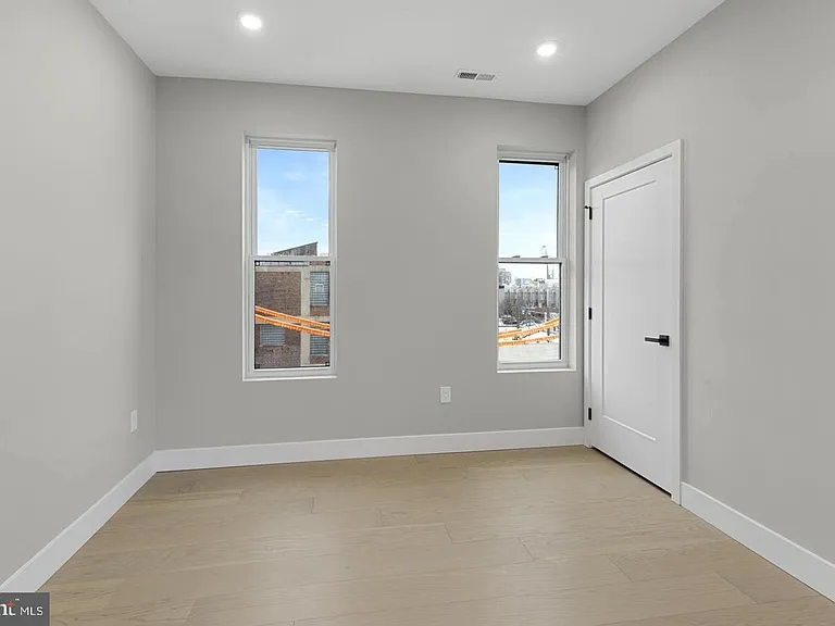 1343 Fitzwater St #302 — Photo 7