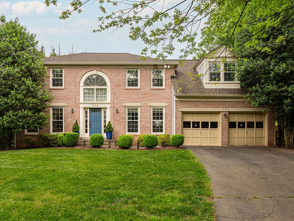 1st image of 1219 Rowland Dr