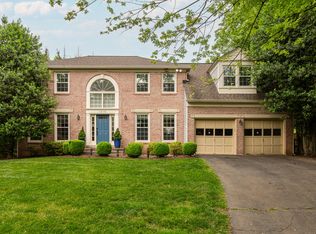 1219 Rowland Dr, Herndon, VA 20170