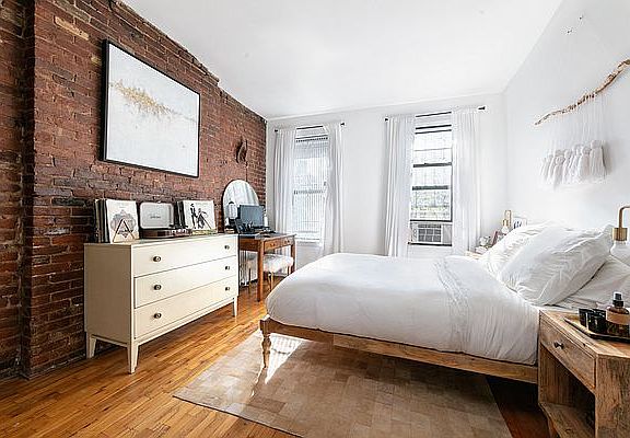 5th image of 145 Sullivan St APT 4A