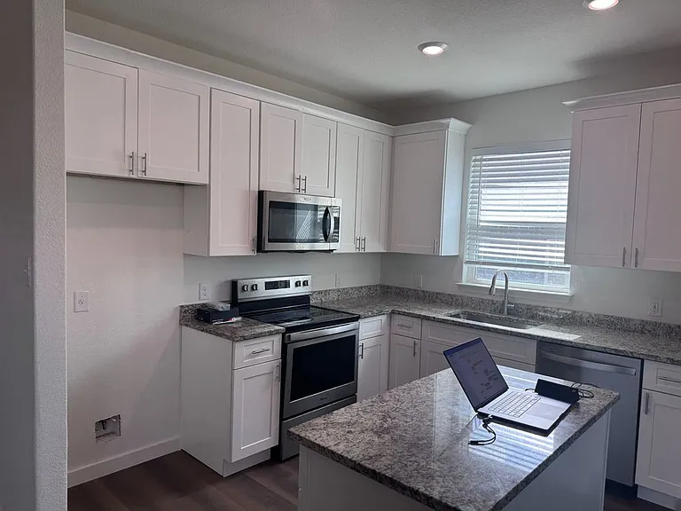 19709 Andrew Jackson St — Photo 2
