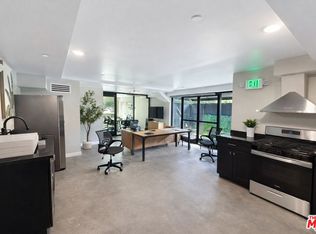 10867 Fruitland Dr #101, Studio City, CA 91604
