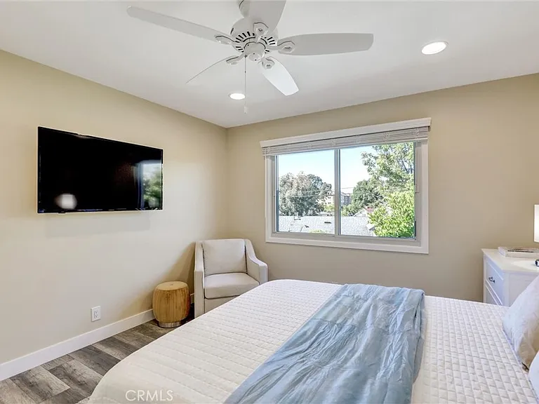 1591 Pegasus St — Photo 36