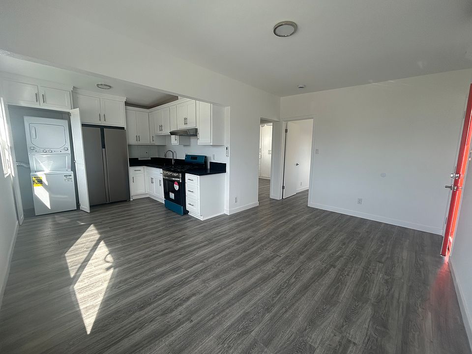 1st image of 637 E 23rd St APT 1