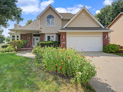 4712 94th Pl, Urbandale, IA, 50322