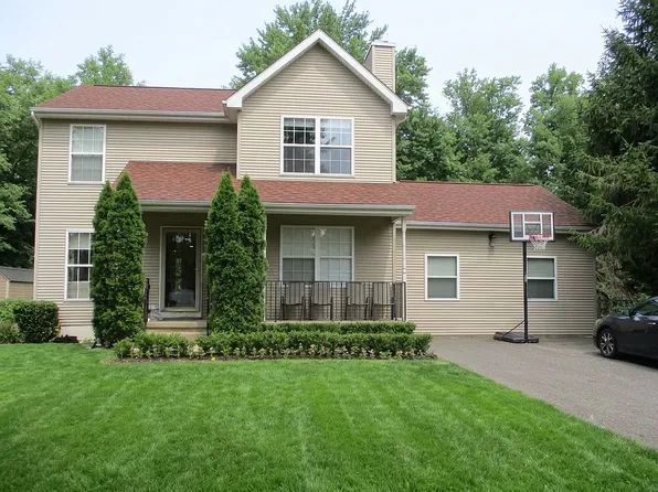 1300 Medina Rd, Lakewood, NJ 08701