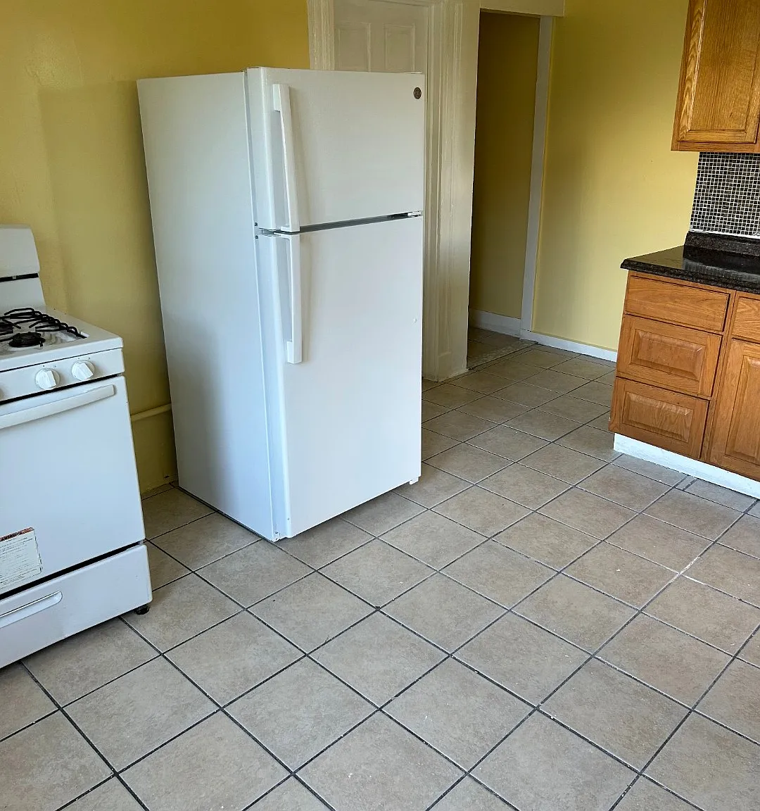 434 Baldwin St — Photo 1