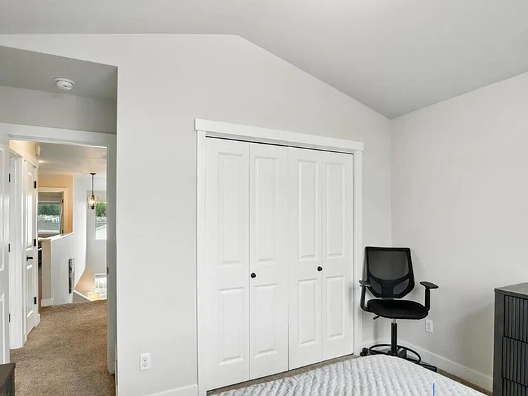 339 Skwentna Dr #A — Photo 2
