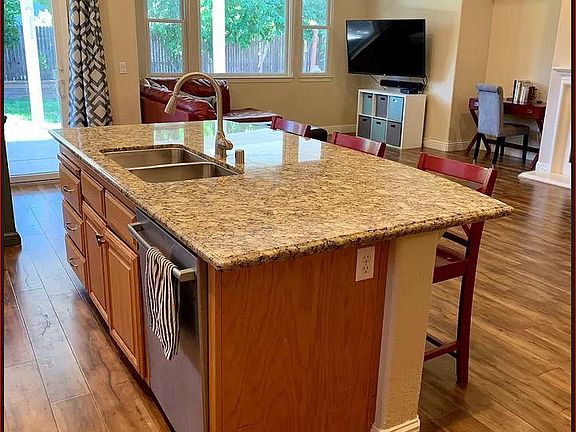 4th image of 629 Lilja Ct