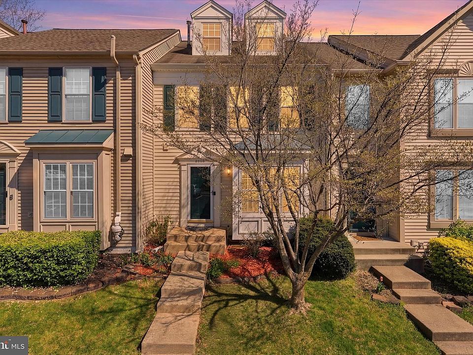 1st image of 6005 Raina Dr
