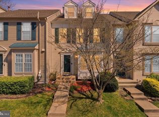 6005 Raina Dr, Centreville, VA
