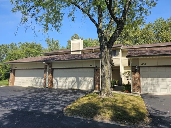 840 Swallow St, Deerfield, IL 60015