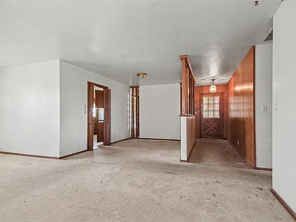 4th image of 1708 Dover Dr
