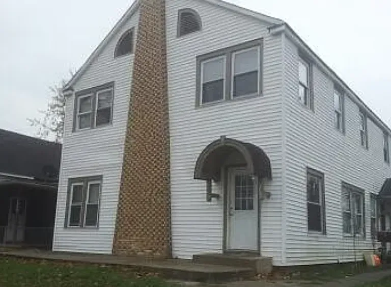 1615 N Main St #2 — Photo 1