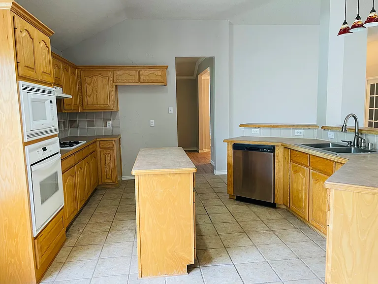 5621 Flowerwood Ln — Photo 19
