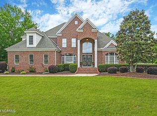 1811 English Oak Ct, Greenville, NC 27858