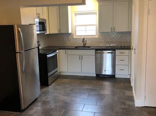 21 Thomas Ave #2C, Buzzards Bay, MA 02532