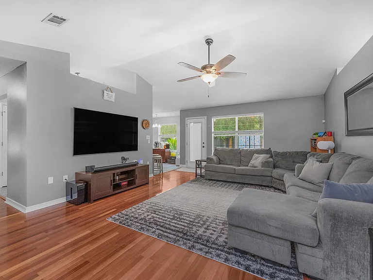 7017 Brighton Oaks Blvd — Photo 8