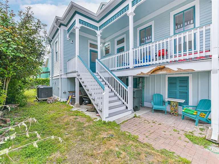 3301 Ursuline St — Photo 27