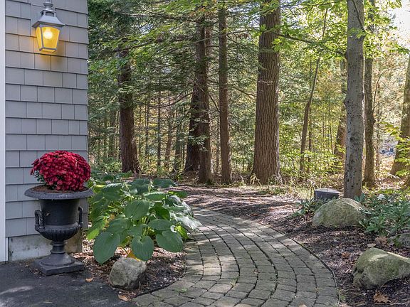 4th image of 115 Woodlands Dr