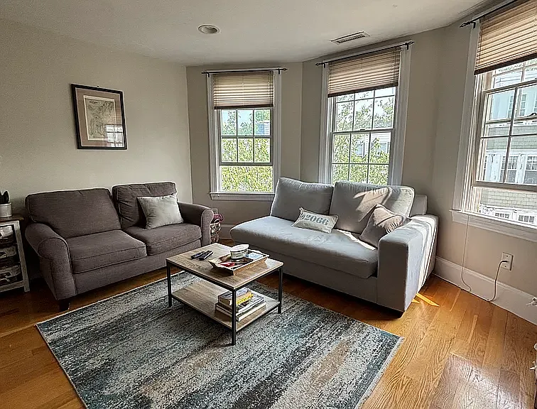 840 E 2nd St #3 — Photo 2