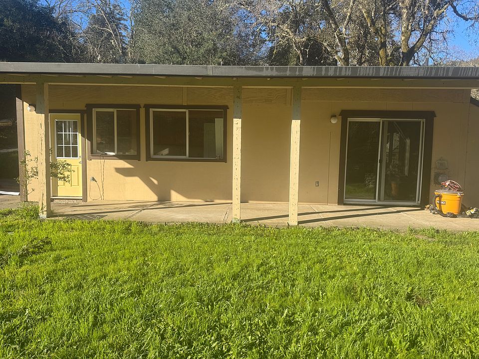 1st image of 261 Redwood Dr
