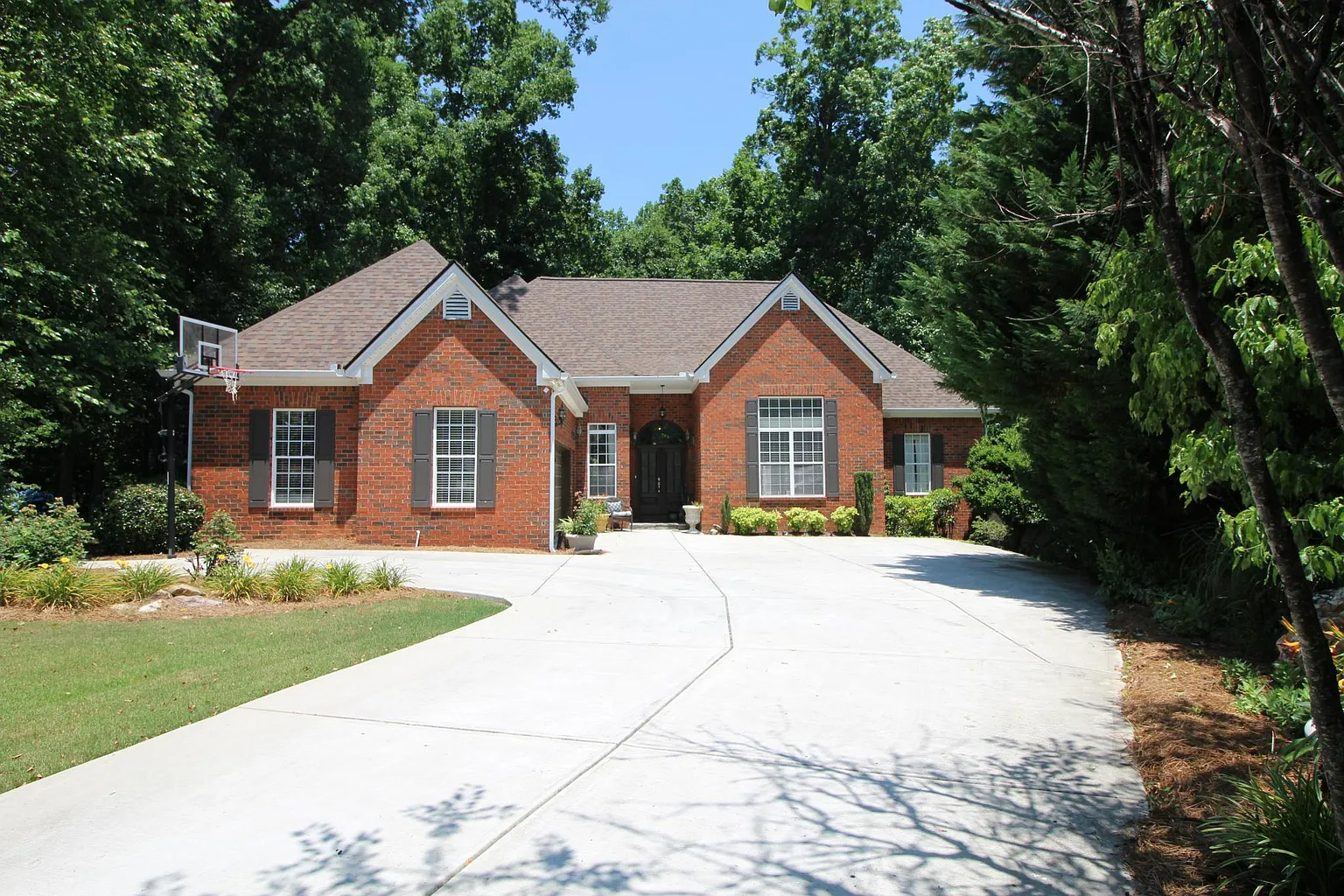 1550 Ember Oaks Cir photo 1