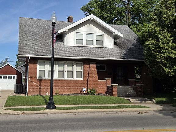 2nd image of 211 S Washington St