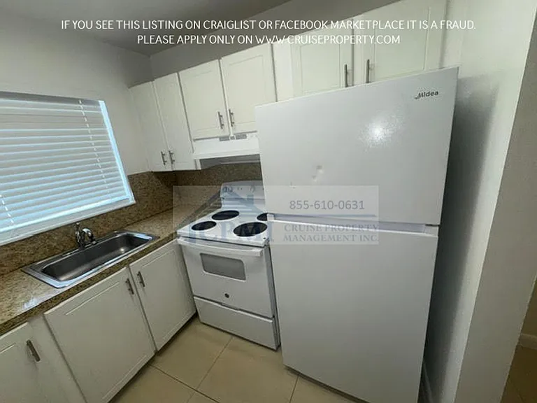 Trayann Apartments - 7777 Pines Blvd — Photo 17