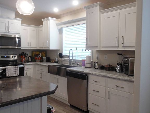 4th image of 161 Woodland Dr