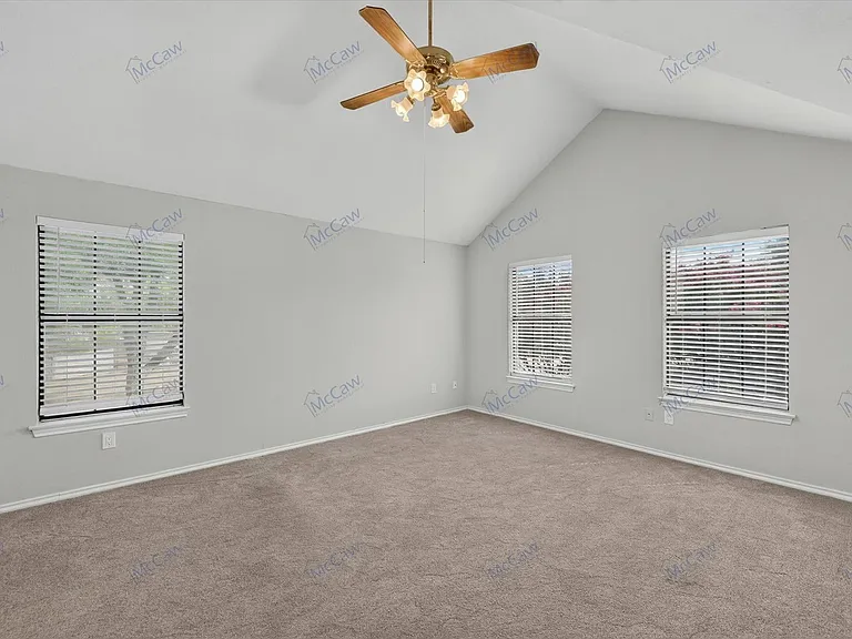 4301 Hudson Ave — Photo 15