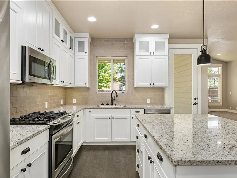 1250 W Laughton Dr — Photo 14