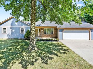 52 Freeway Dr SW, Etna, OH 43068