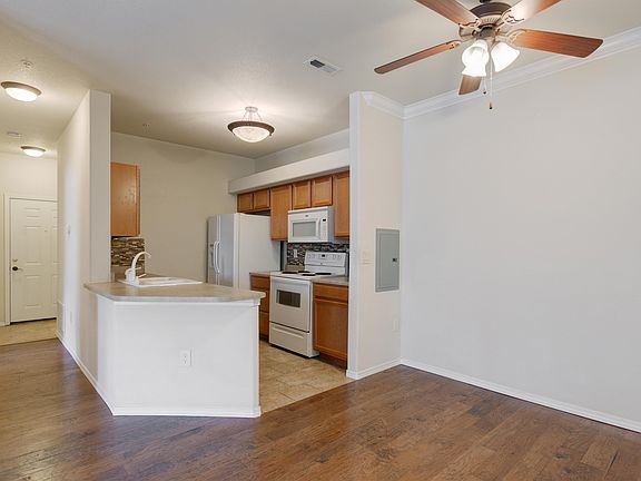 5th image of 5353 Palomino Ranch Point Unit 103