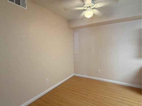 3rd image of 8250 N Grand Canyon Dr Unit 1035