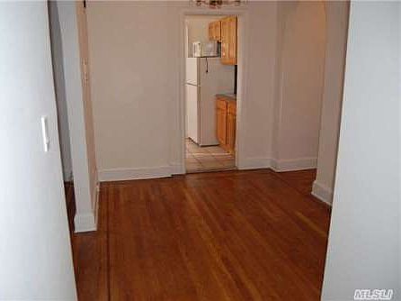 4th image of 3524 72nd St #4I